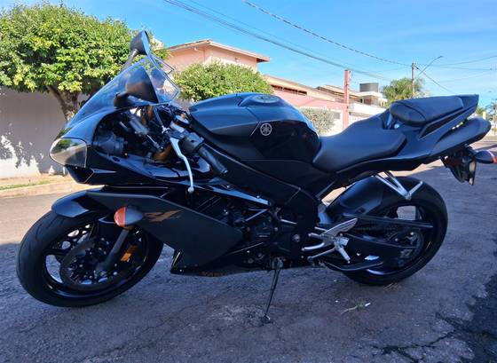 YAMAHA YZF R1 YAMAHA YZF R1